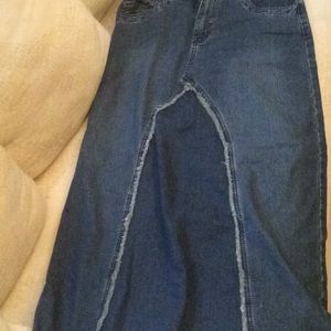 Woman’s Cato flare skirt size 6